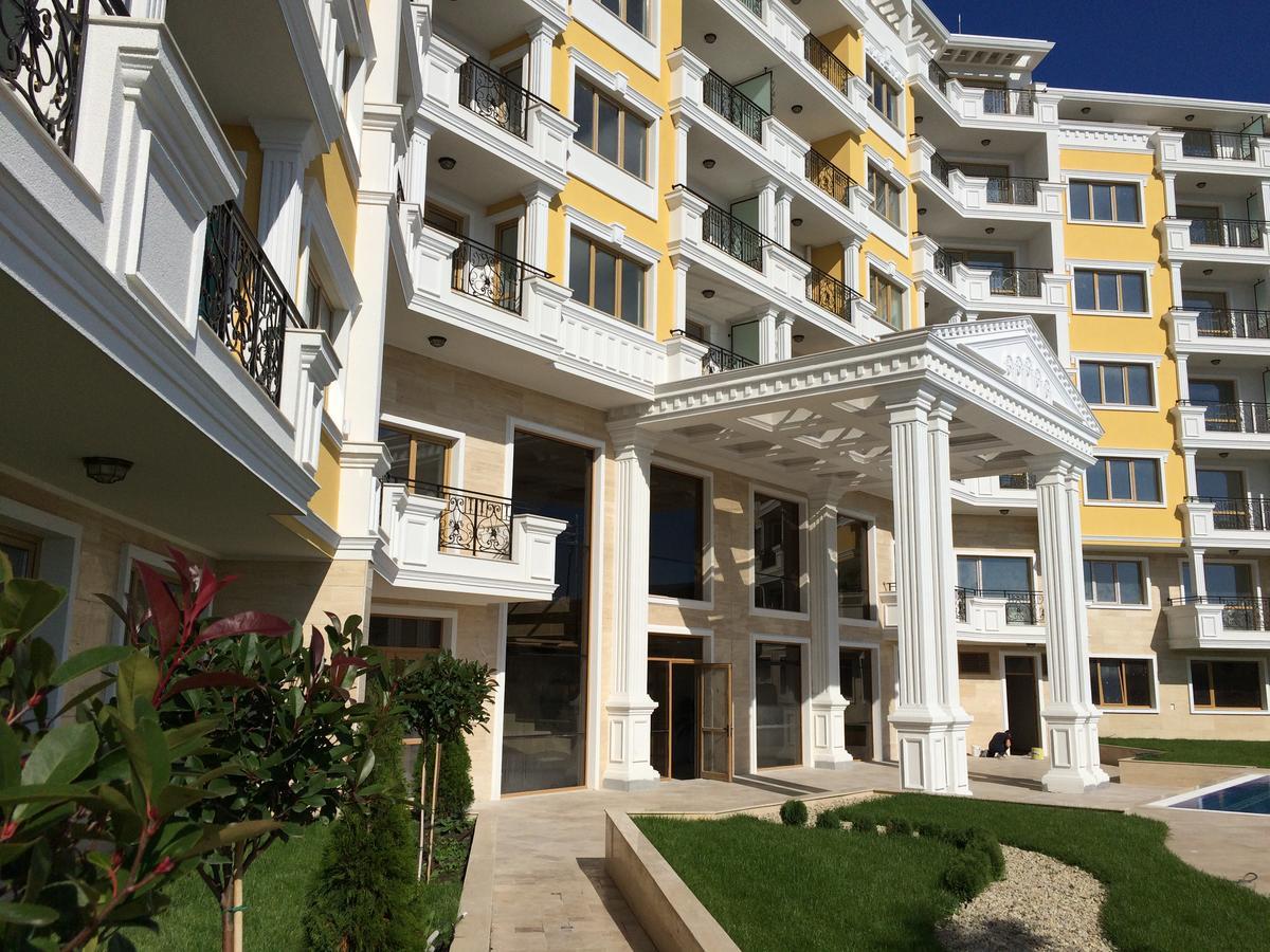 Florence Deluxe Apartments Sveti Vlas Extérieur photo
