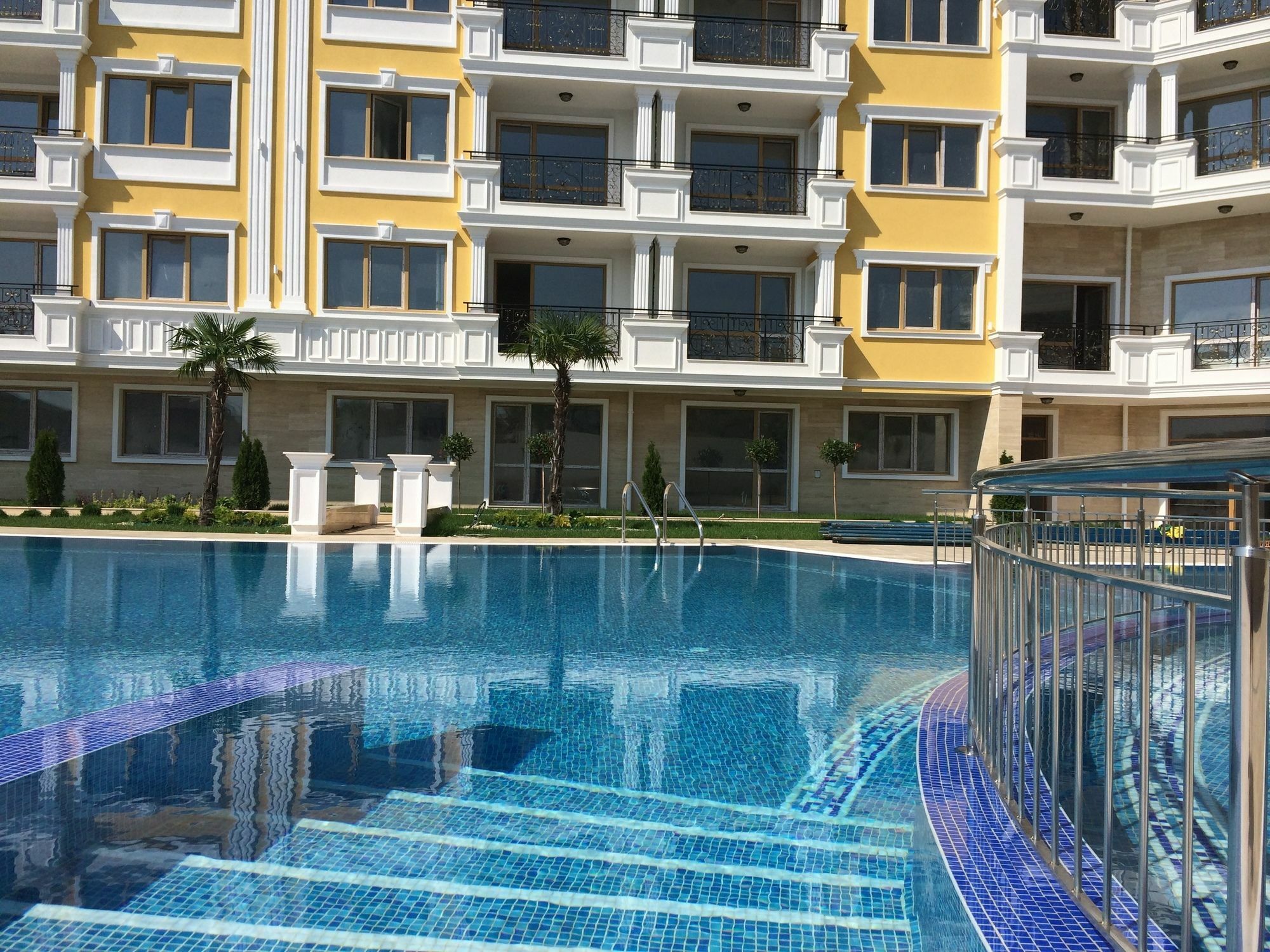 Florence Deluxe Apartments Sveti Vlas Extérieur photo